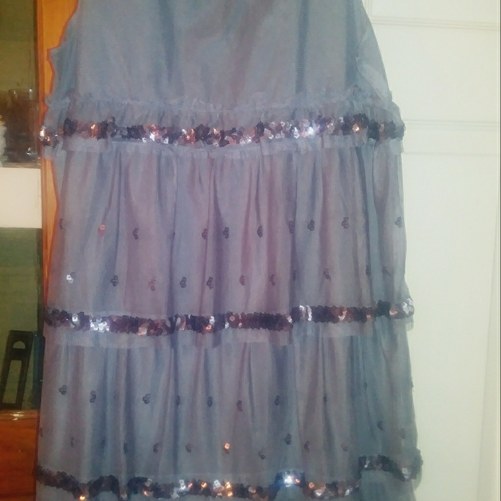 Dress - Picture 2 of 3